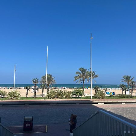 Apartamento 1ª Linea De Playa - Con Piscina Y Parking Playa de Gandia Dış mekan fotoğraf