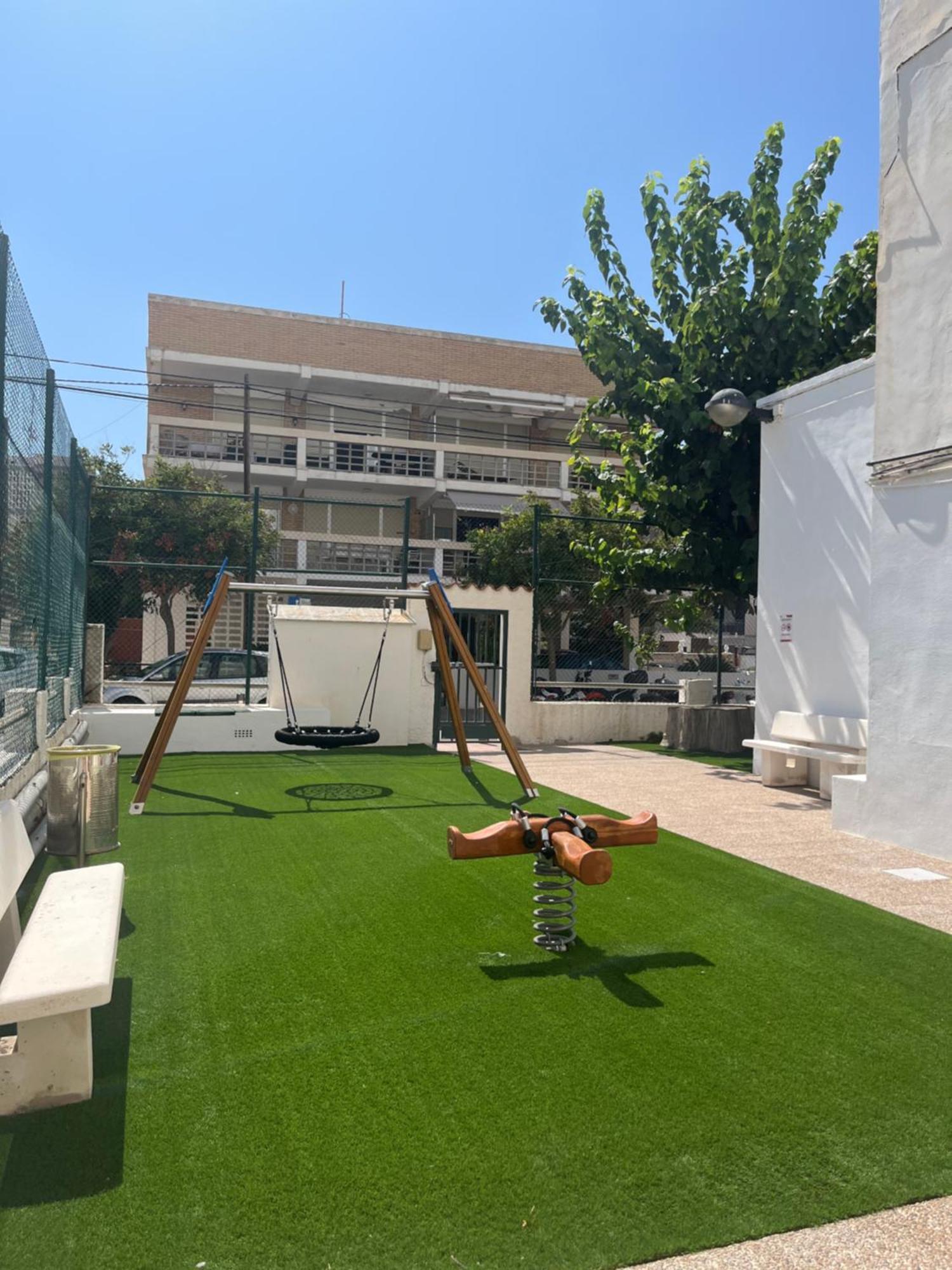 Apartamento 1ª Linea De Playa - Con Piscina Y Parking Playa de Gandia Dış mekan fotoğraf