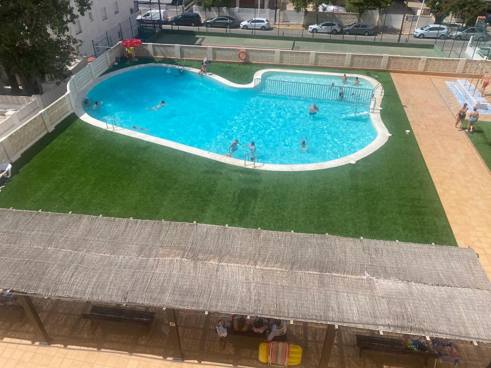 Apartamento 1ª Linea De Playa - Con Piscina Y Parking Playa de Gandia Dış mekan fotoğraf